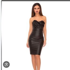 House of CB Elegant Black Strapless Dress